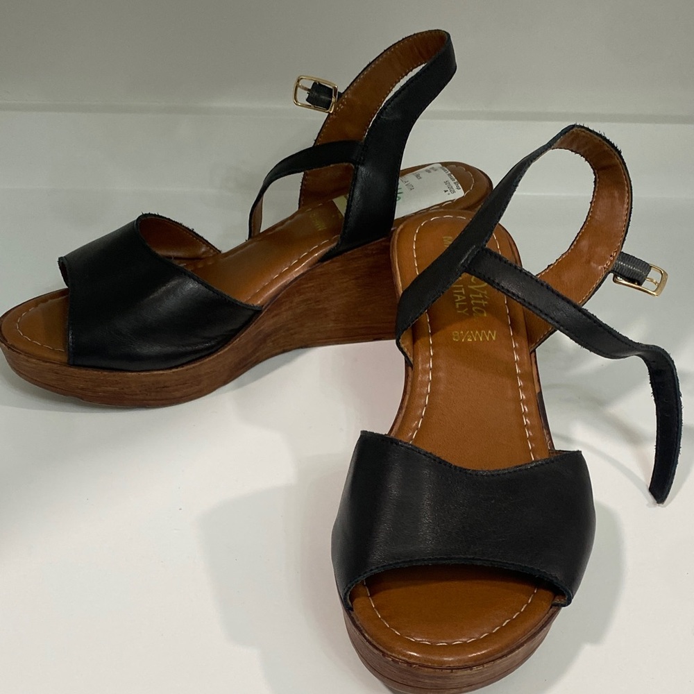 Bella Vita Black and Brown Wedge Sandals